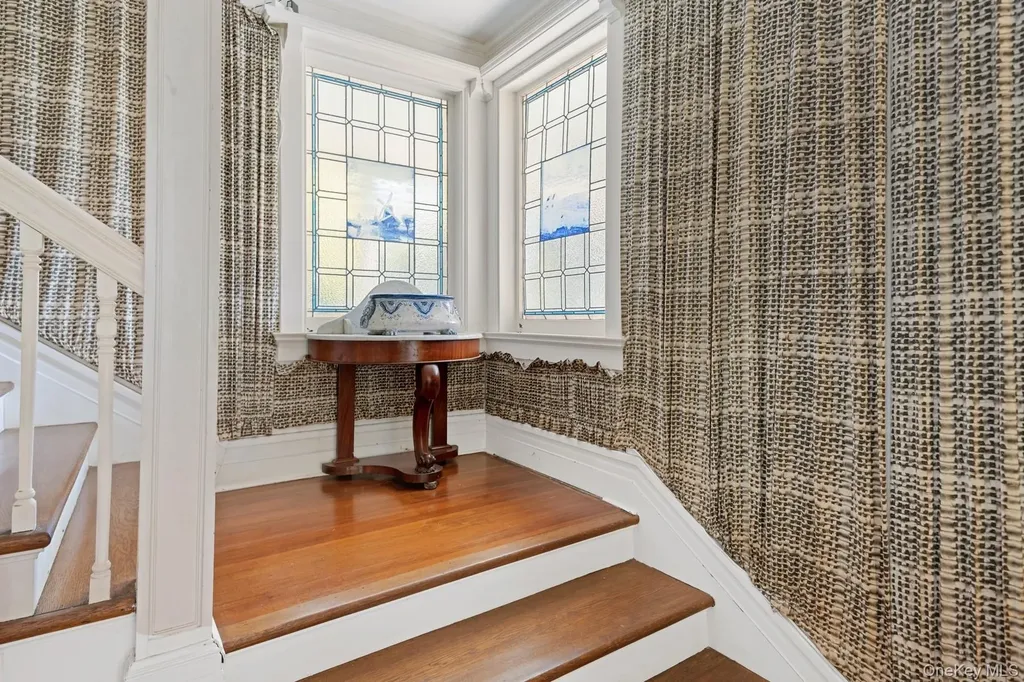 10 Post Lane Quogue NY 11959