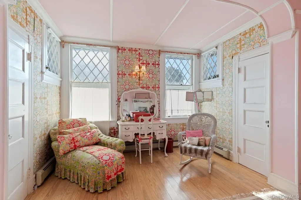 10 Post Lane Quogue NY 11959