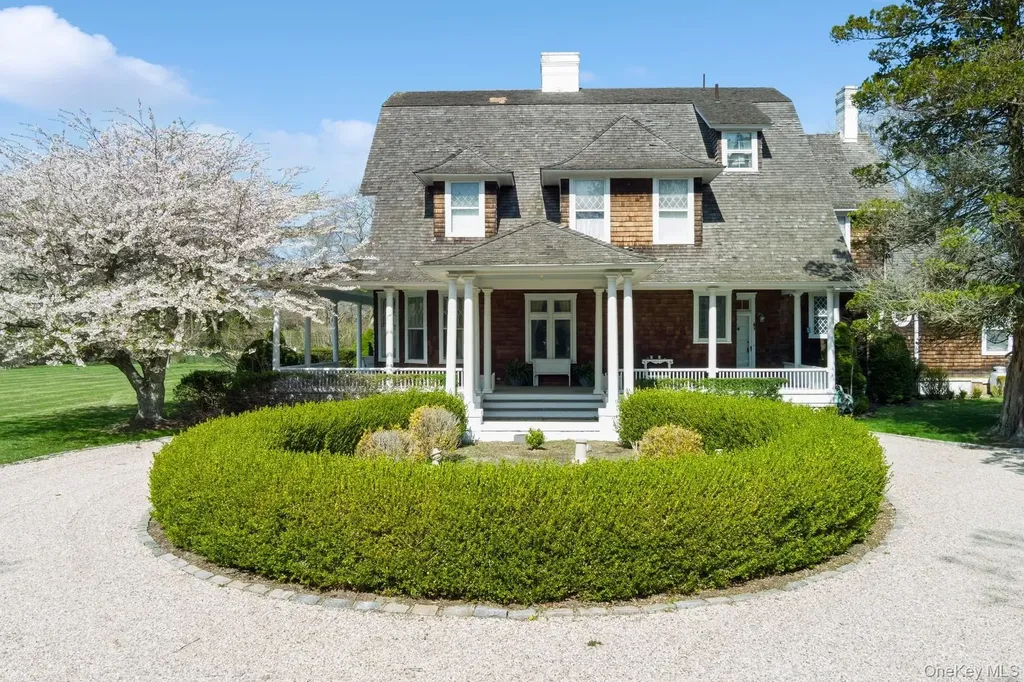 10 Post Lane Quogue NY 11959