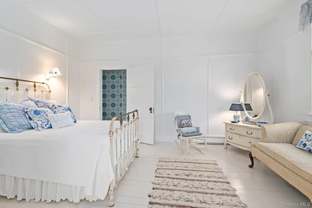 10 Post Lane Quogue NY 11959