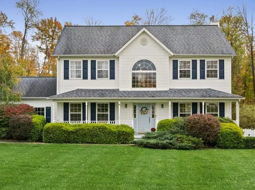 17 Frances Lane Monroe NY 10950