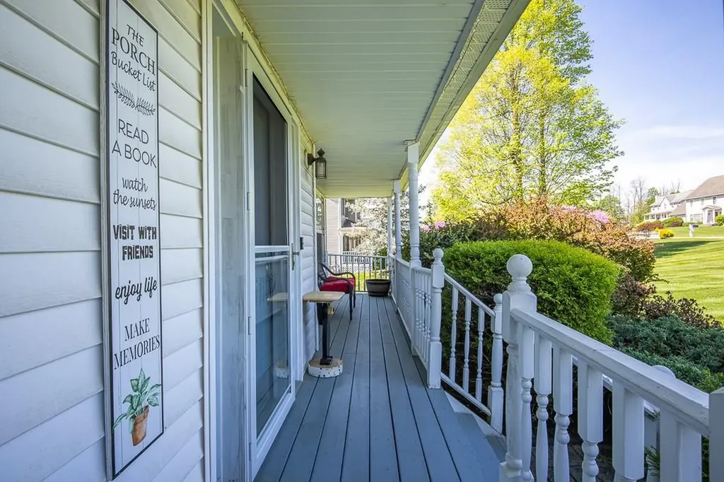 17 Frances Lane Monroe NY 10950