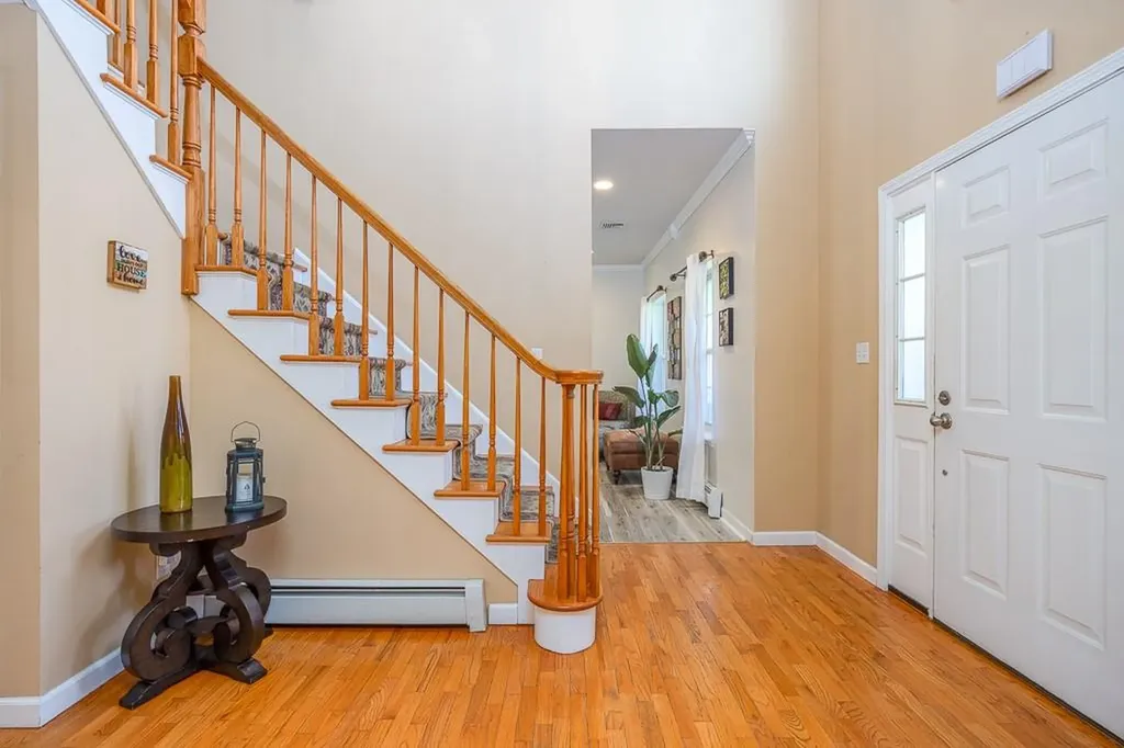 17 Frances Lane Monroe NY 10950