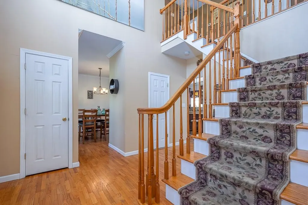17 Frances Lane Monroe NY 10950