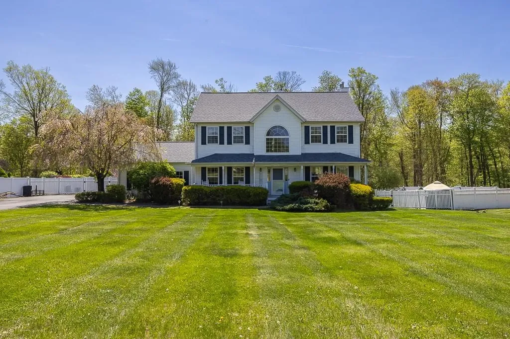 17 Frances Lane Monroe NY 10950