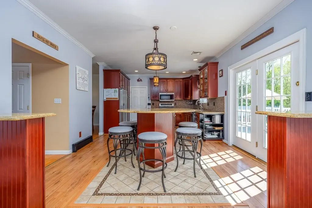 17 Frances Lane Monroe NY 10950