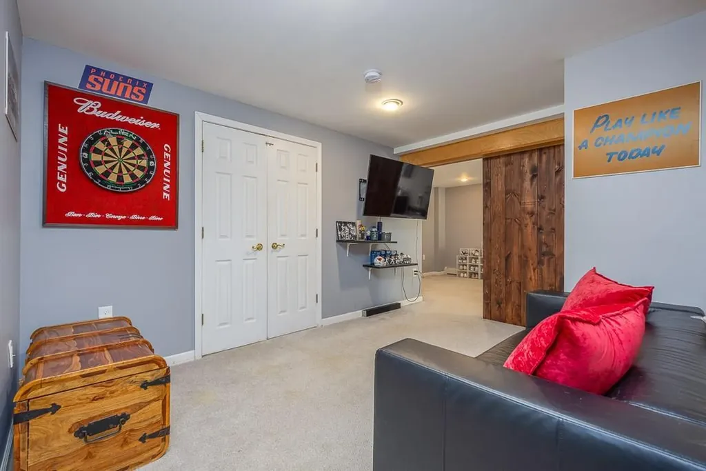 17 Frances Lane Monroe NY 10950