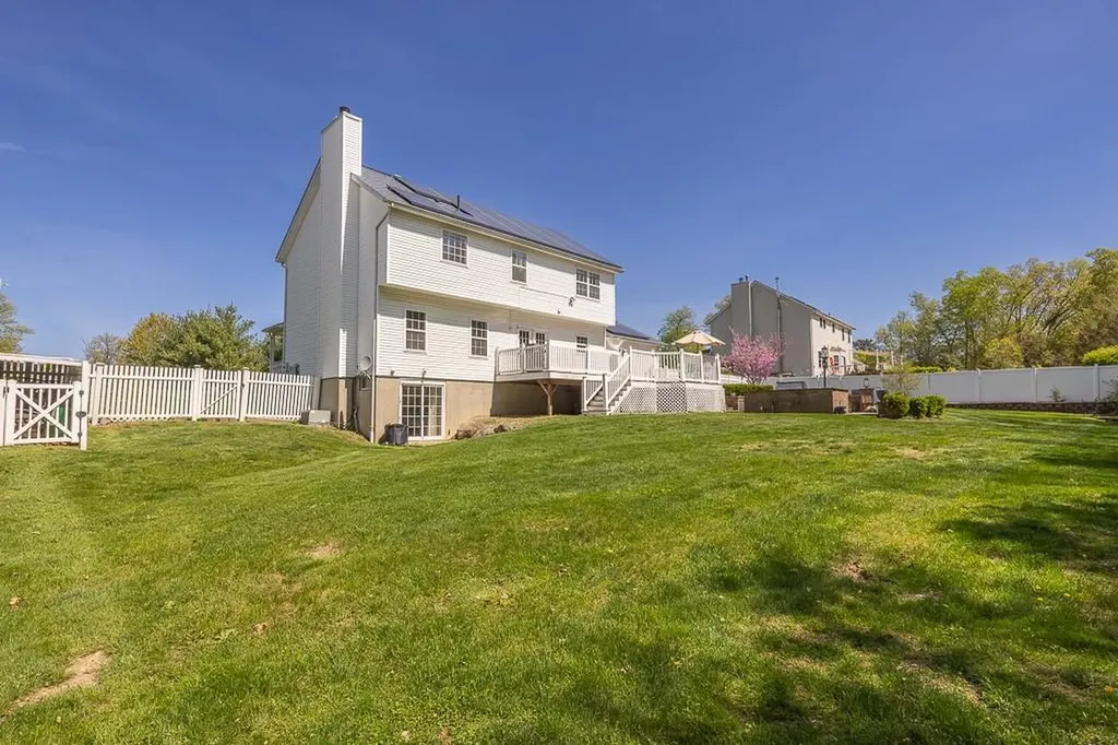 17 Frances Lane Monroe NY 10950