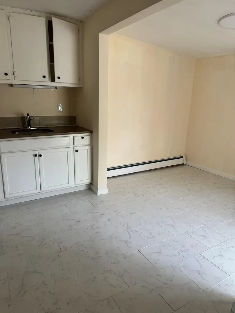 1 Pine Road Middle Island NY 11953