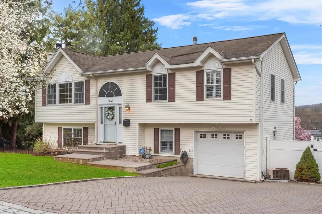 123 S Conger Avenue Congers NY 10920