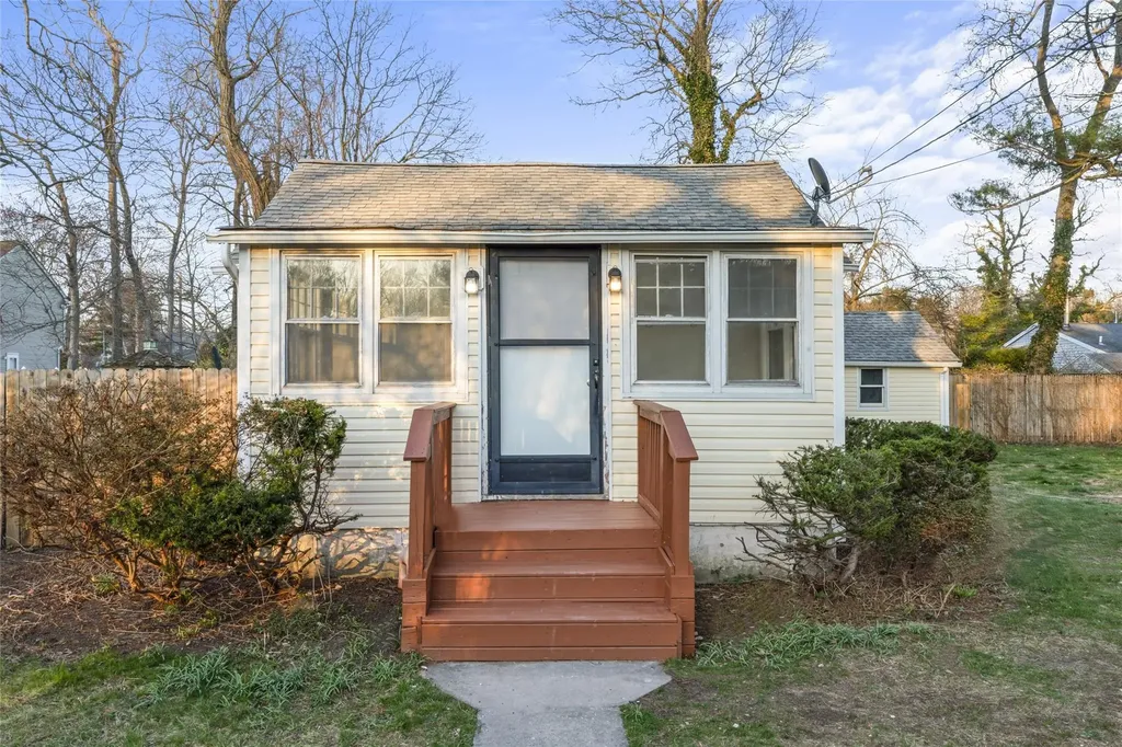 129 Locust Drive Mastic Beach NY 11951