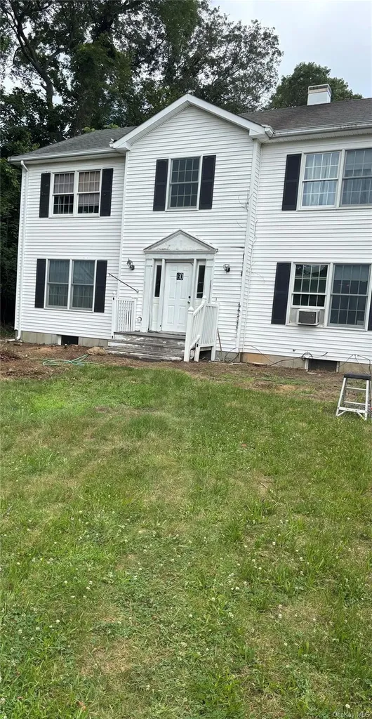 60 Randall Road Wading River NY 11792