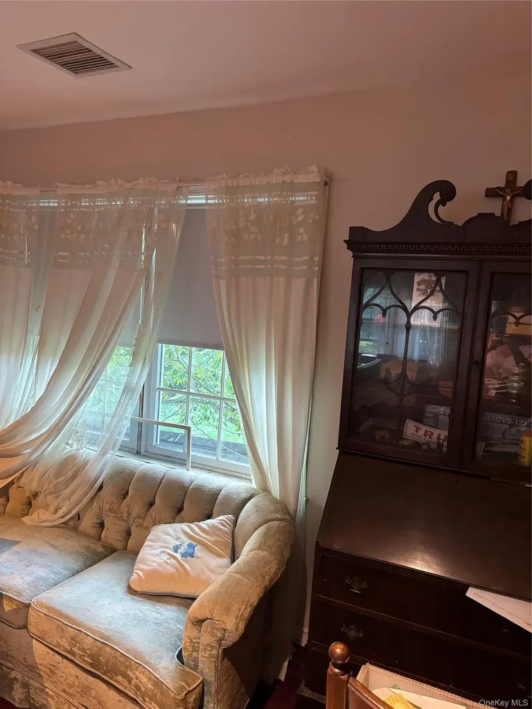 60 Randall Road Wading River NY 11792