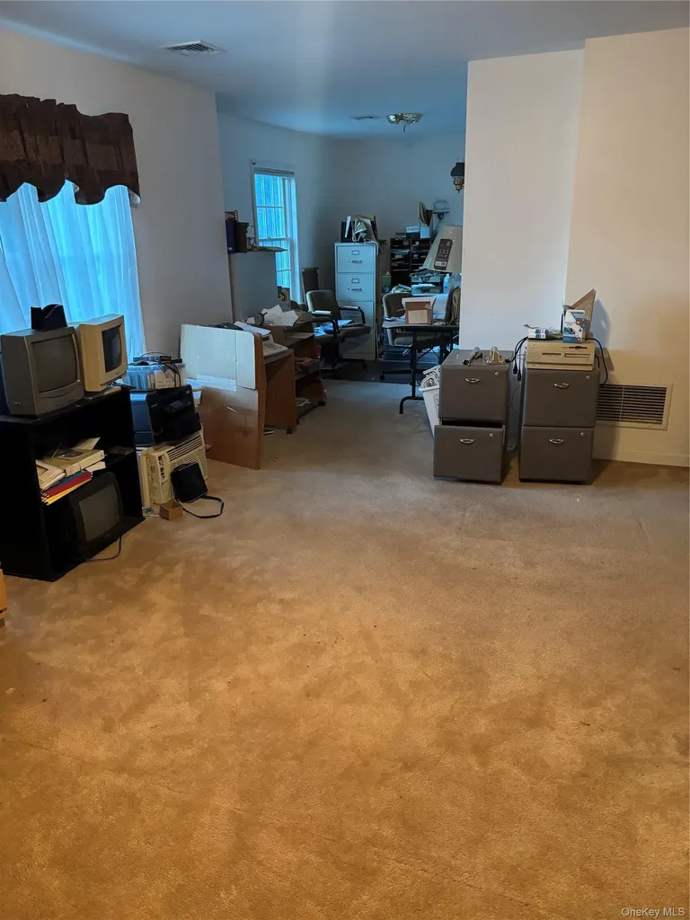 60 Randall Road Wading River NY 11792