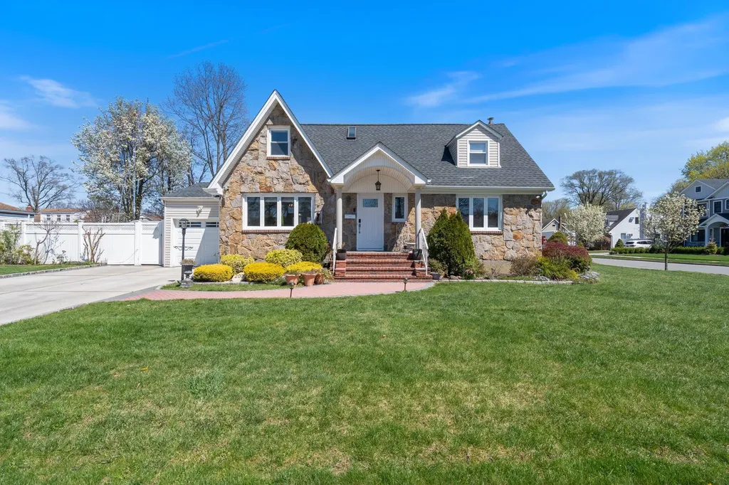 200 Renison Drive Westbury NY 11590