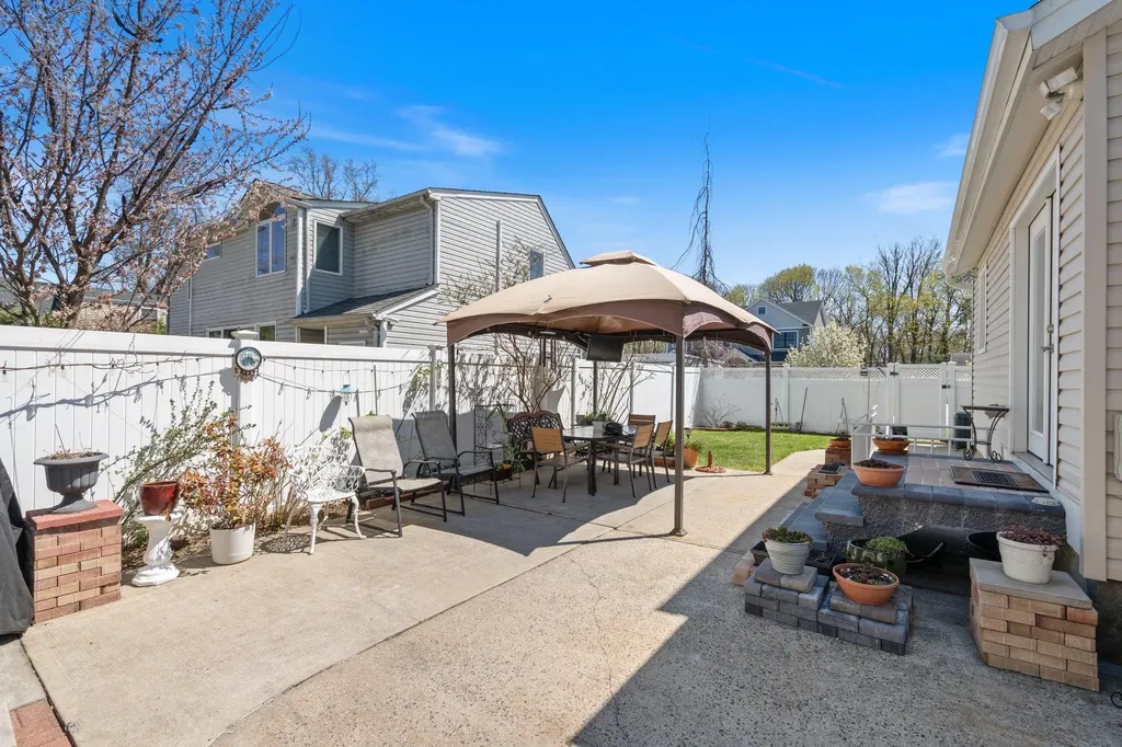 200 Renison Drive Westbury NY 11590
