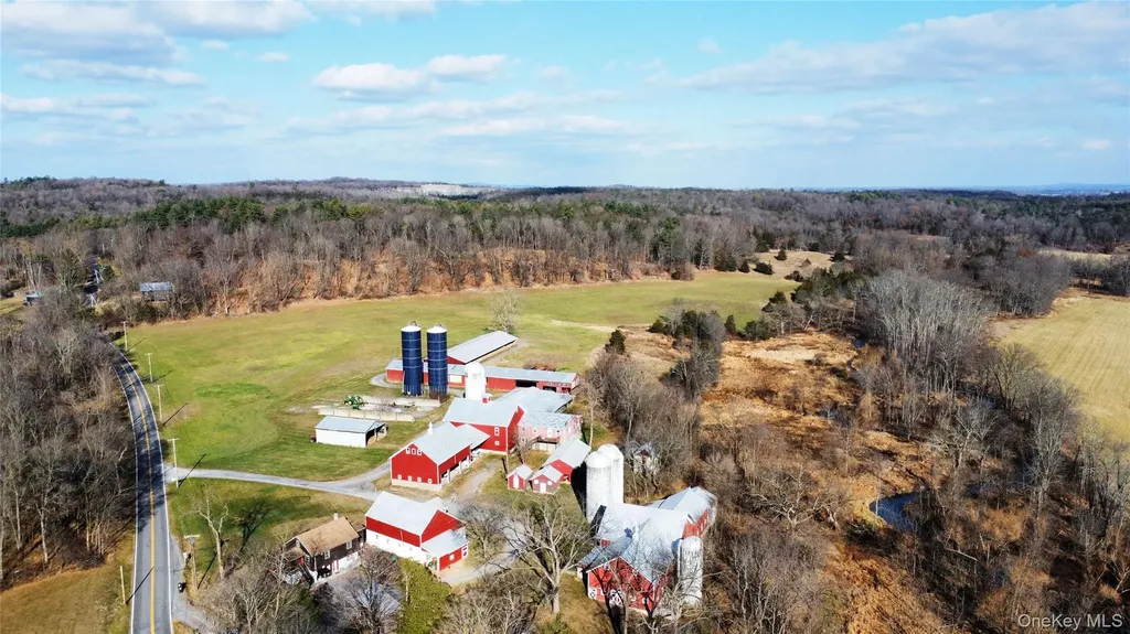 274 Fingar Road Hudson NY 12534