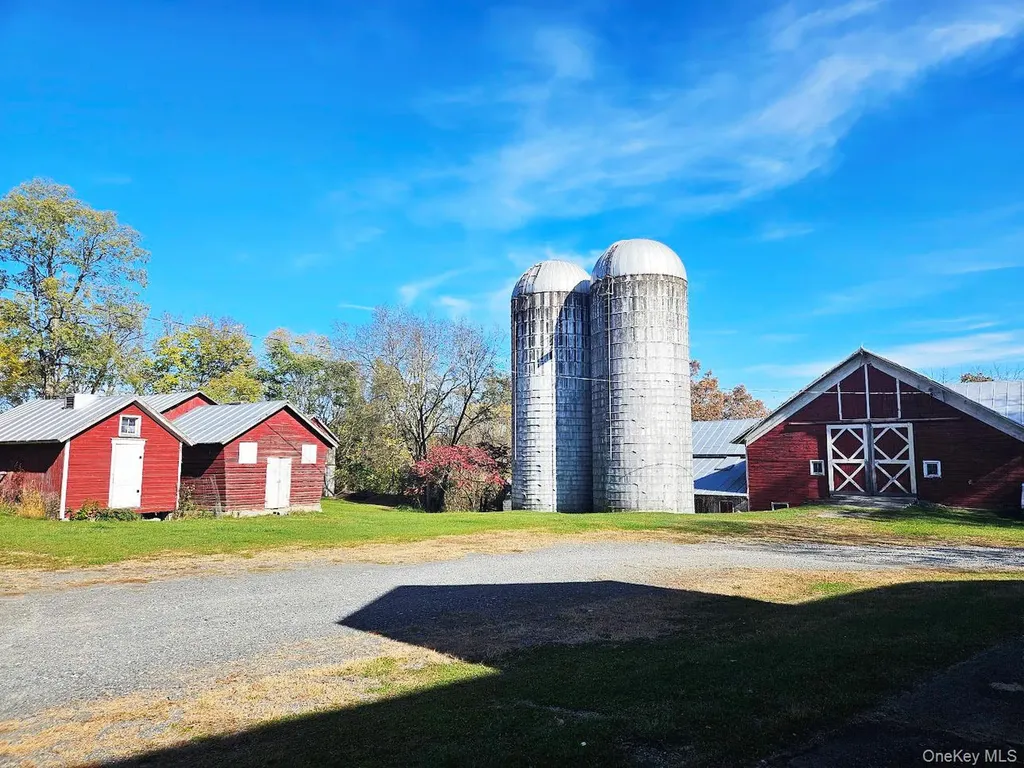 274 Fingar Road Hudson NY 12534