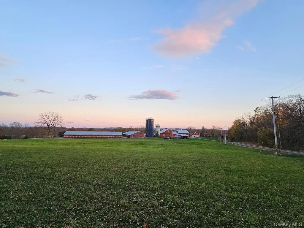 274 Fingar Road Hudson NY 12534