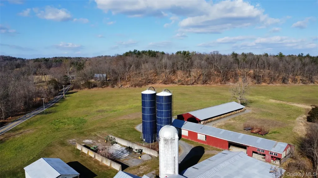 274 Fingar Road Hudson NY 12534