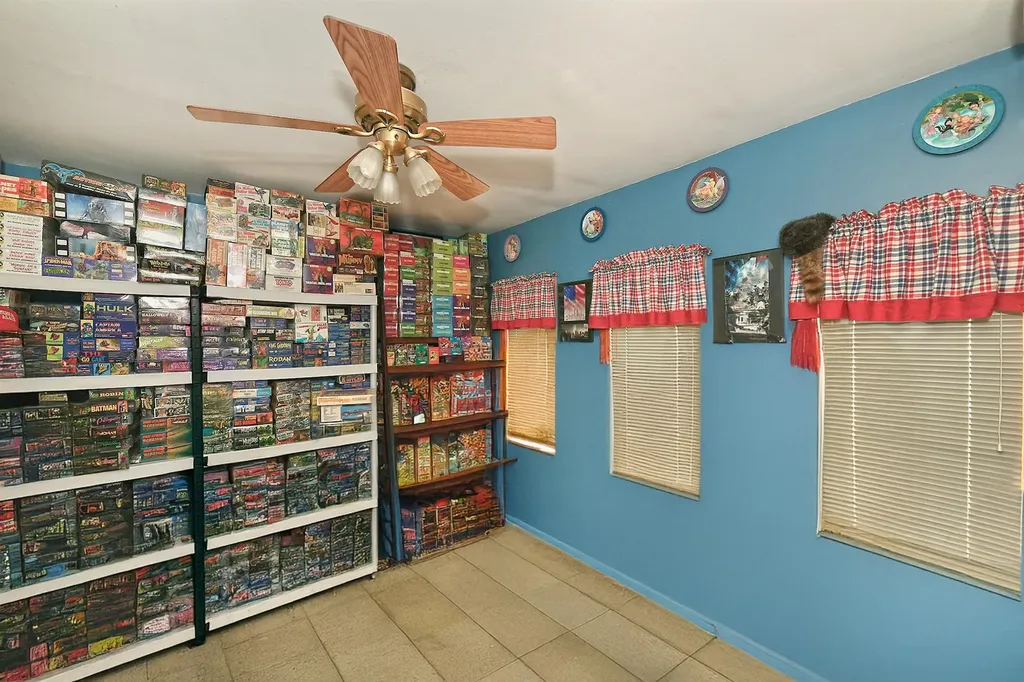 265 Orchid Road Levittown NY 11756
