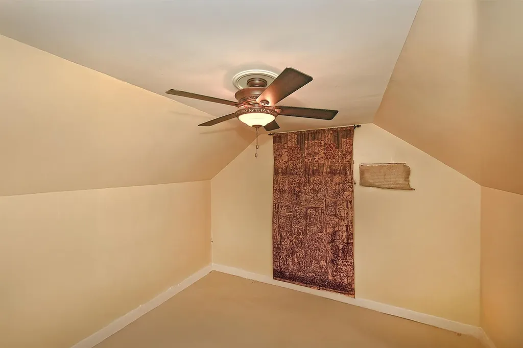 265 Orchid Road Levittown NY 11756