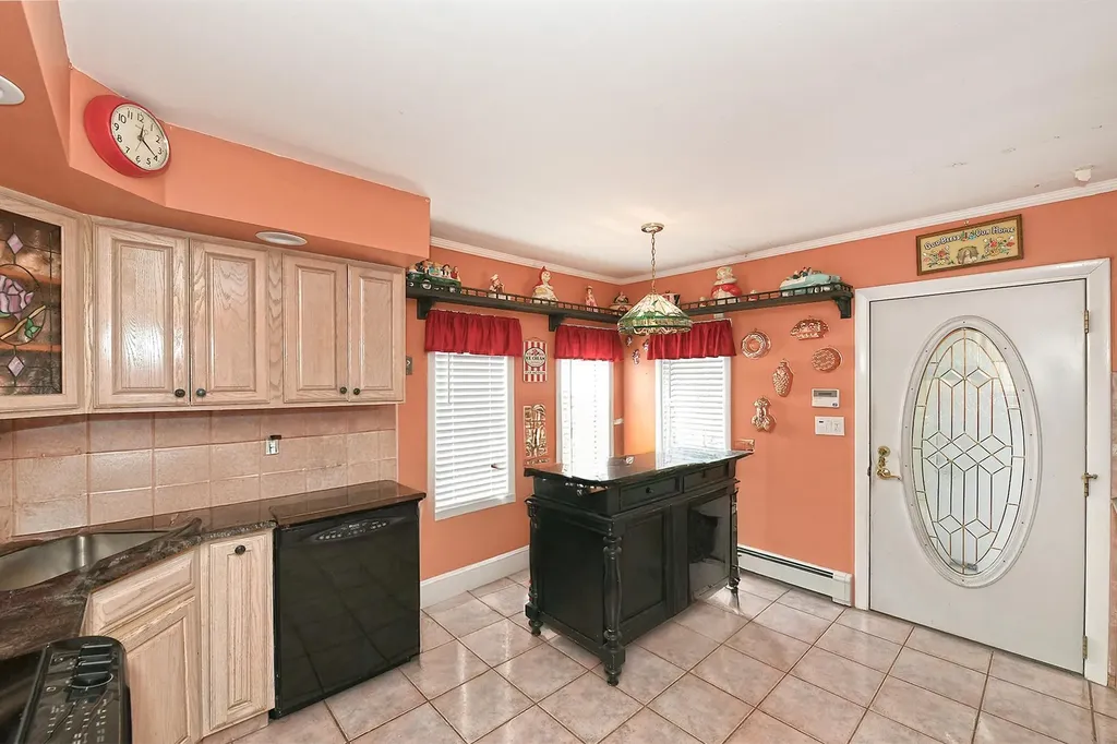 265 Orchid Road Levittown NY 11756