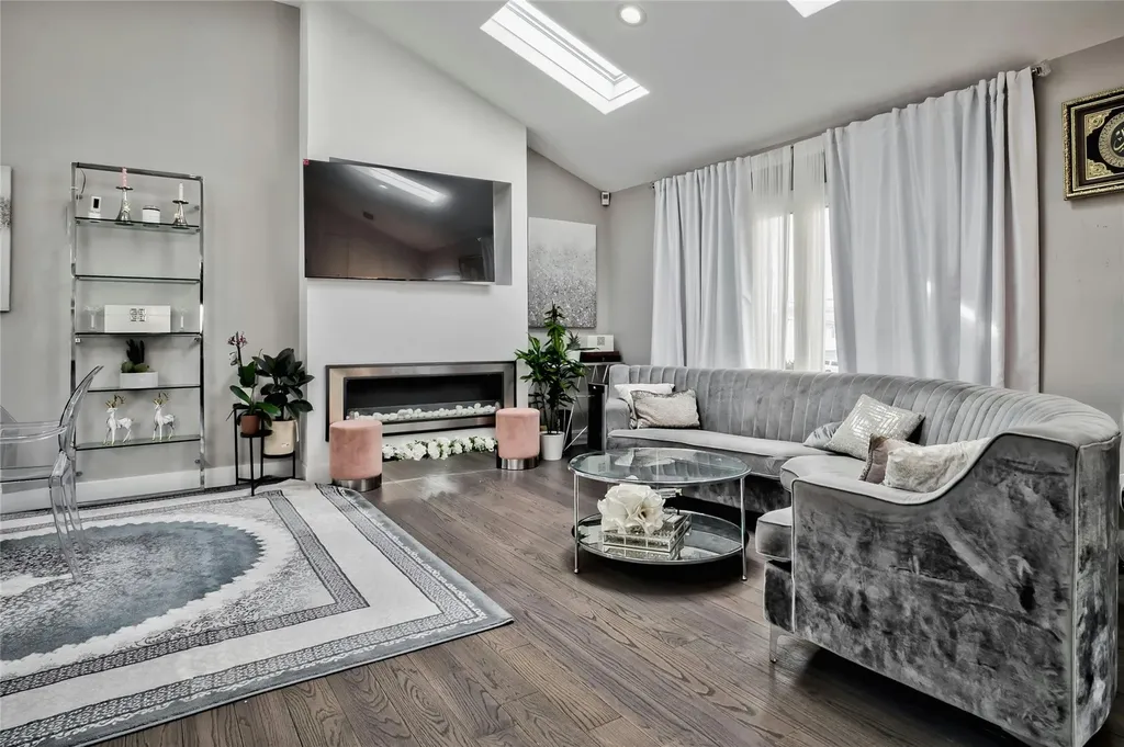 2974 Hemlock Place Wantagh NY 11793