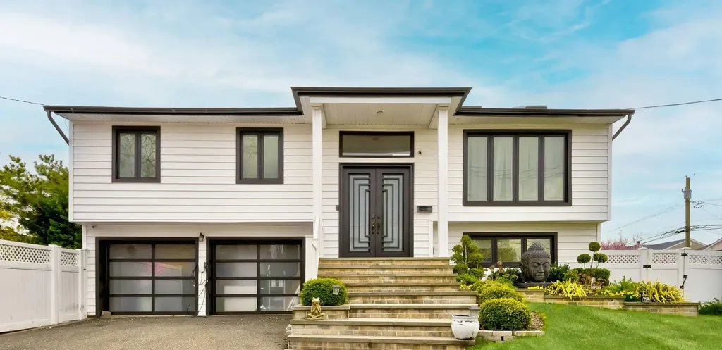 2974 Hemlock Place Wantagh NY 11793