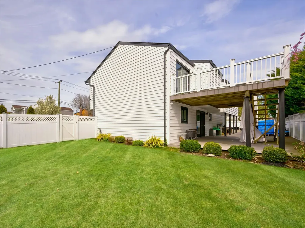 2974 Hemlock Place Wantagh NY 11793