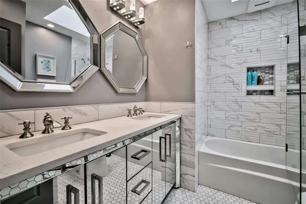 2974 Hemlock Place Wantagh NY 11793