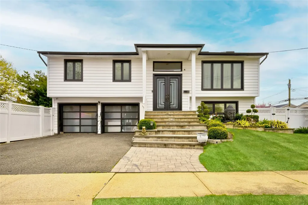 2974 Hemlock Place Wantagh NY 11793