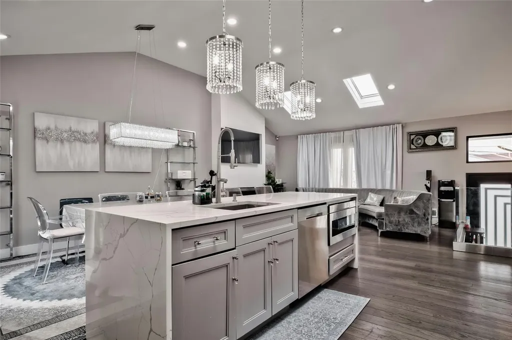 2974 Hemlock Place Wantagh NY 11793