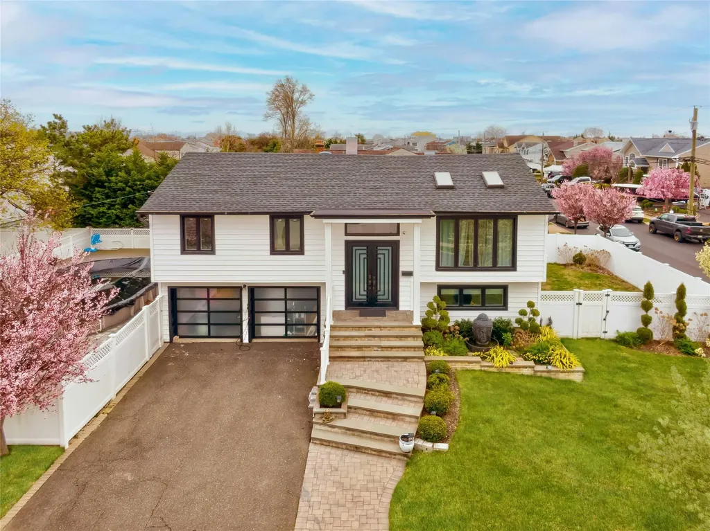 2974 Hemlock Place Wantagh NY 11793
