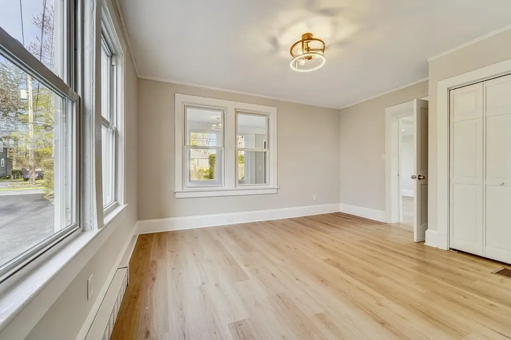 121 Boltis Street Mount Kisco NY 10549