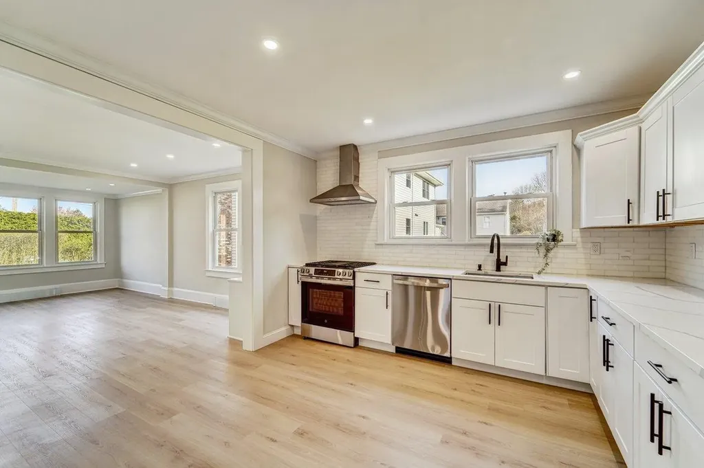 121 Boltis Street Mount Kisco NY 10549