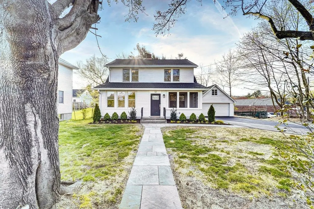 121 Boltis Street Mount Kisco NY 10549