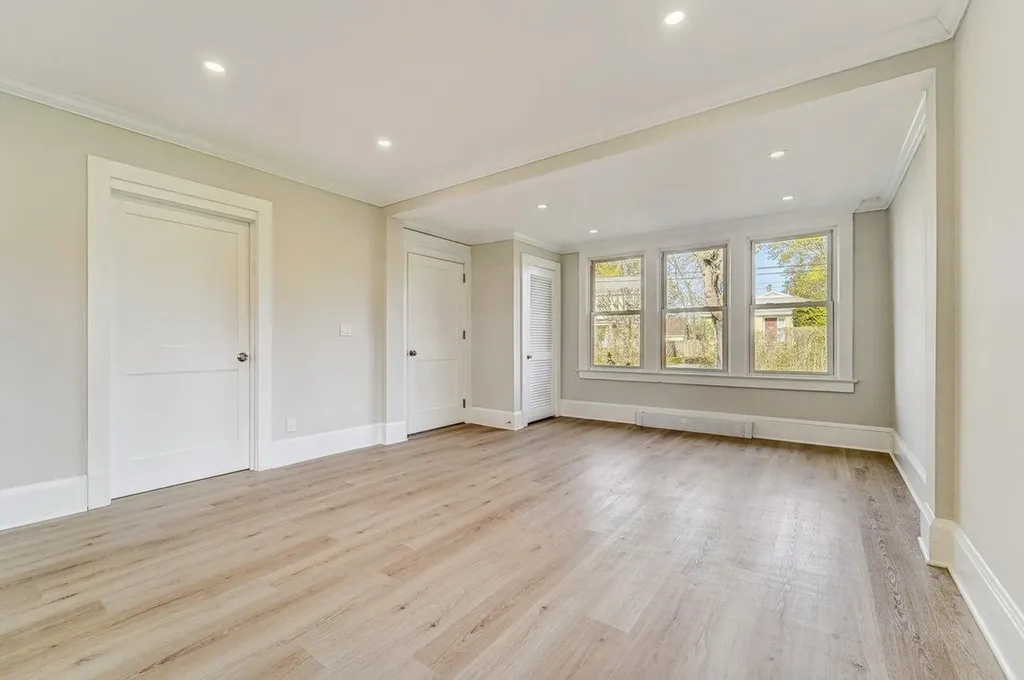 121 Boltis Street Mount Kisco NY 10549