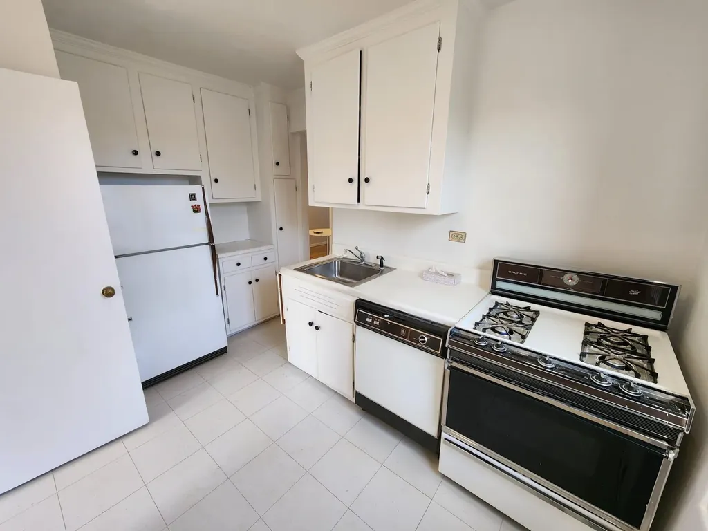 2550 Independence Avenue Bronx NY 10463