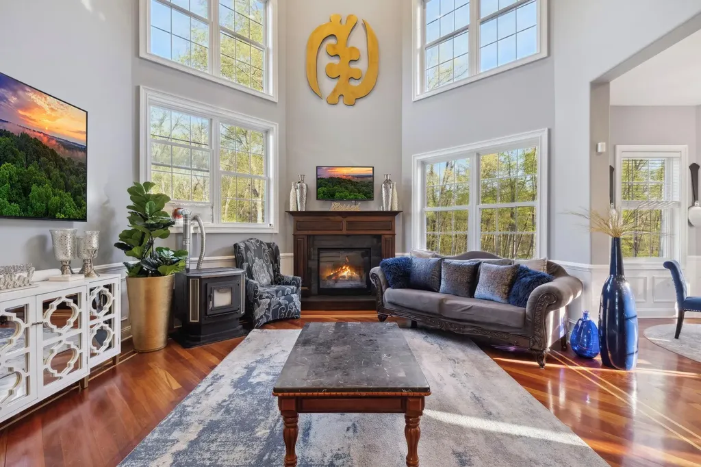 10 Todd Hill Road Poughkeepsie NY 12603