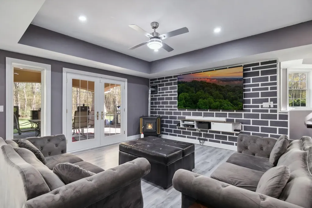 10 Todd Hill Road Poughkeepsie NY 12603