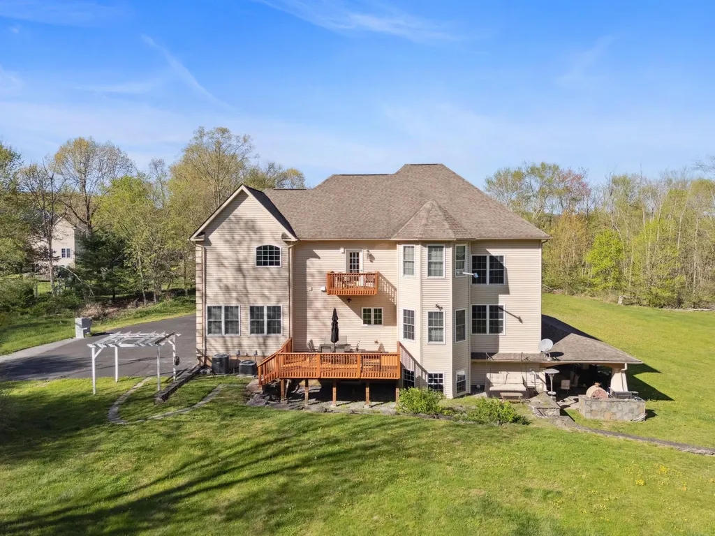 10 Todd Hill Road Poughkeepsie NY 12603