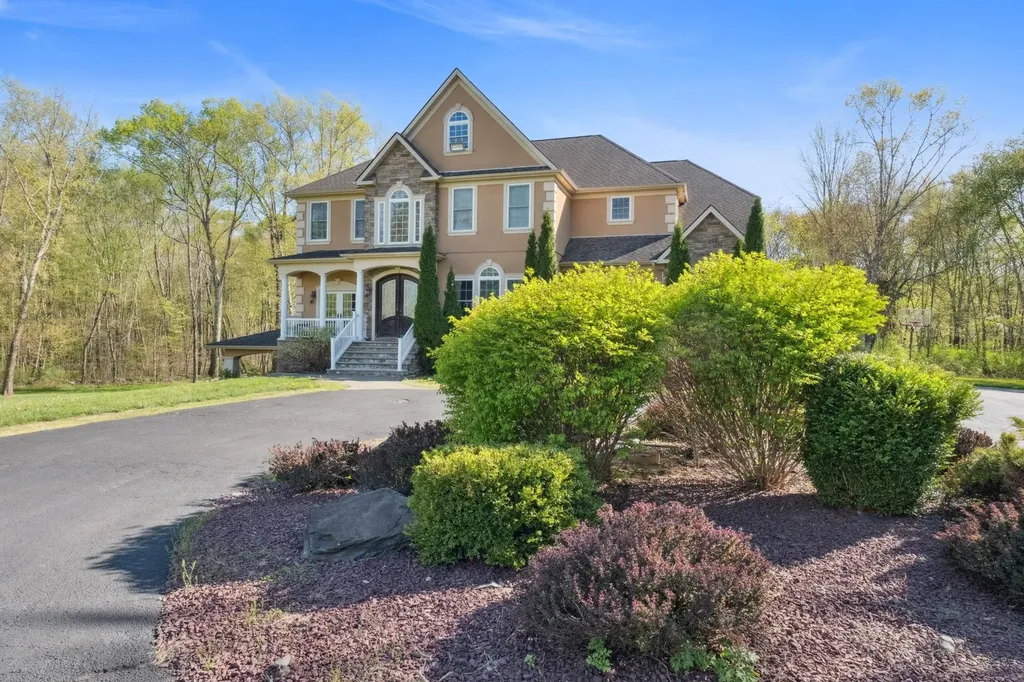 10 Todd Hill Road Poughkeepsie NY 12603