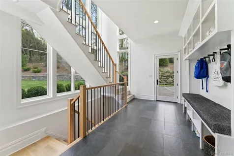 17 Oxford Road Scarsdale NY 10583