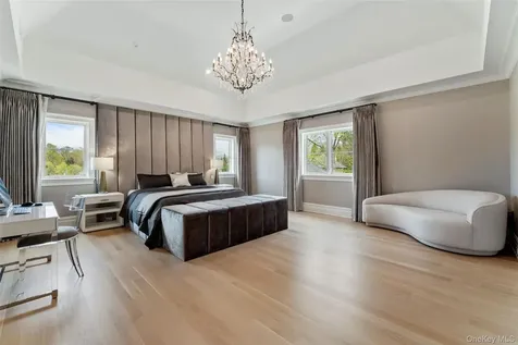 17 Oxford Road Scarsdale NY 10583
