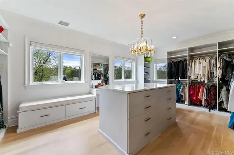 17 Oxford Road Scarsdale NY 10583