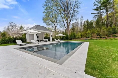 17 Oxford Road Scarsdale NY 10583