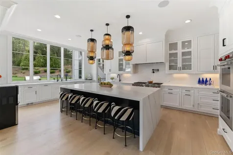 17 Oxford Road Scarsdale NY 10583
