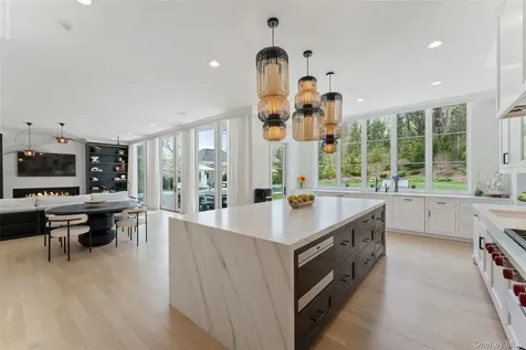 17 Oxford Road Scarsdale NY 10583