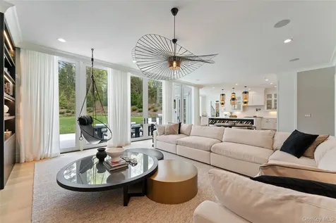 17 Oxford Road Scarsdale NY 10583